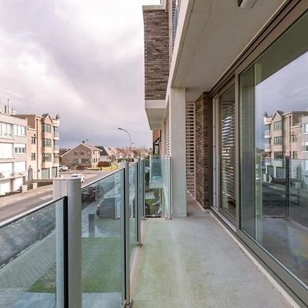 Bright Apartment Nearby The Beach In De Haan Esterno foto