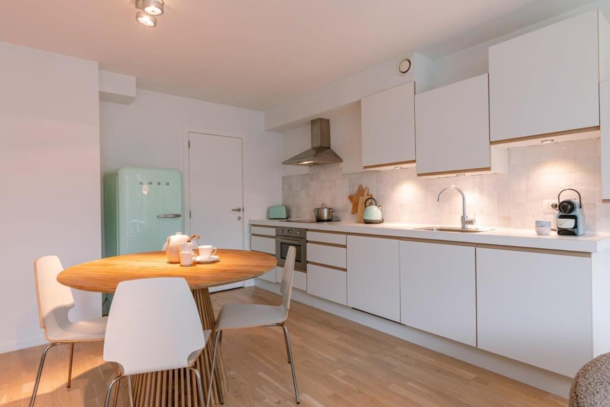Bright Apartment Nearby The Beach In De Haan Esterno foto
