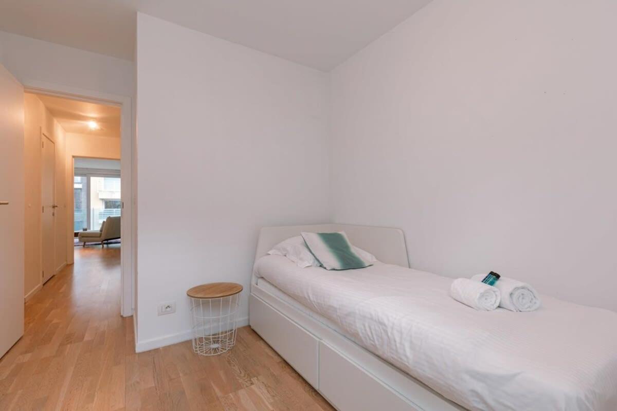 Bright Apartment Nearby The Beach In De Haan Esterno foto